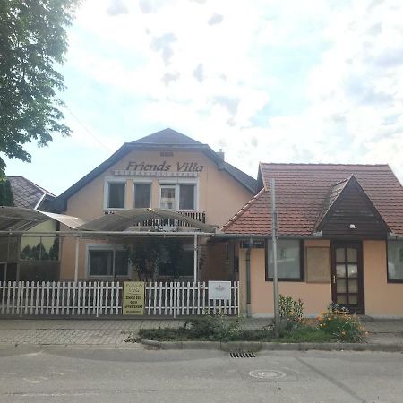 Friends Villa Apartments ヘーヴィーズ エクステリア 写真